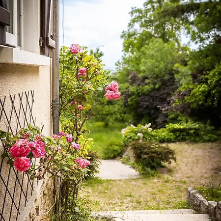 Nyaraló La Maison De Jouy-le-Moutier