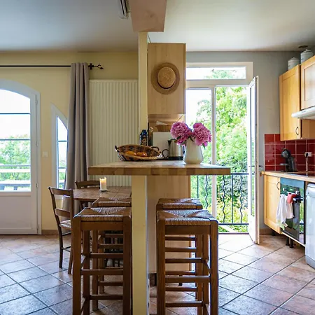 La Maison De Hébergement de vacances Jouy-le-Moutier